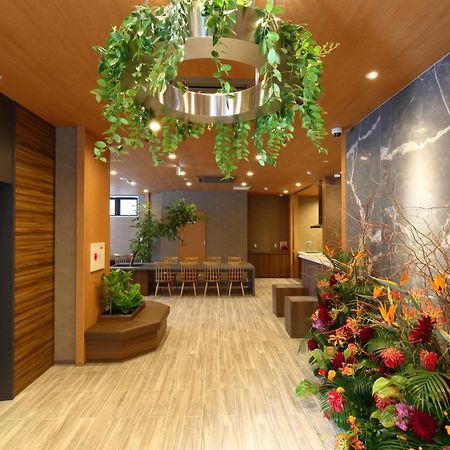 Luxcare Hotel Осака Экстерьер фото