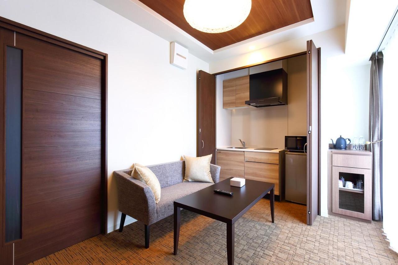 Luxcare Hotel Осака Экстерьер фото