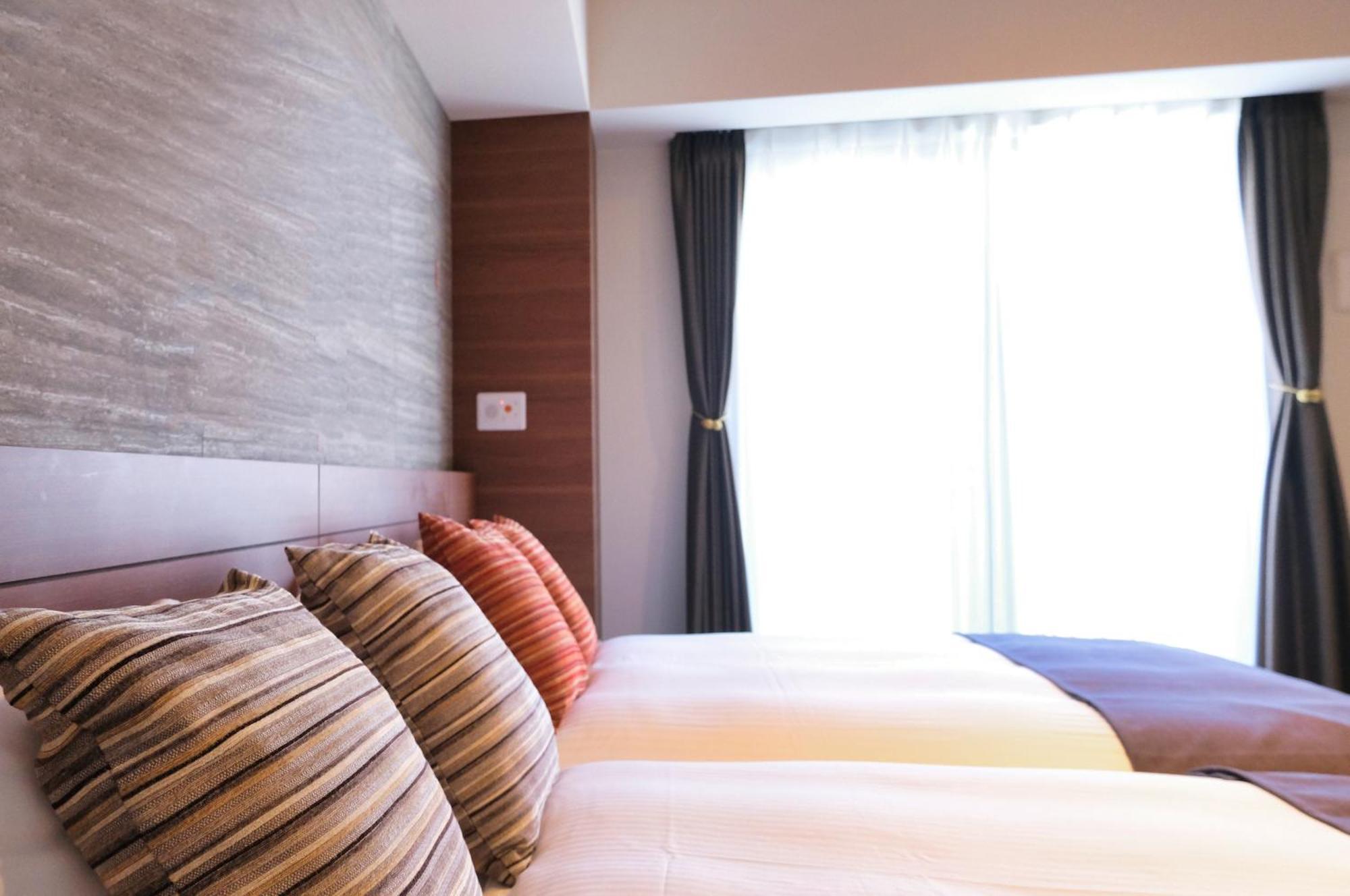Luxcare Hotel Осака Экстерьер фото